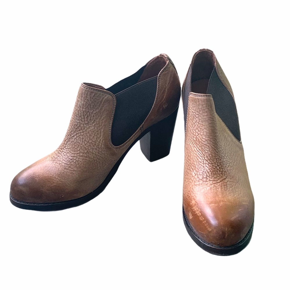 Ariat brown ankle booties size 8